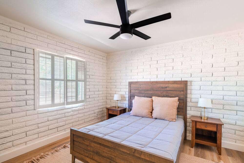 Photo of Bedroom in Shea North Estates