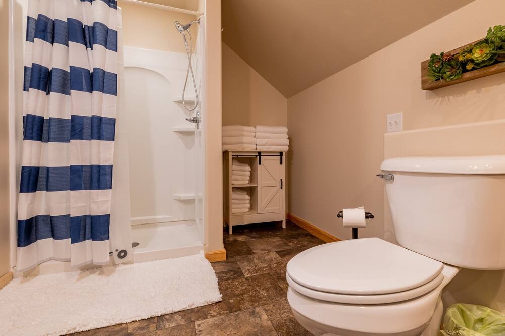 Photo of Bathroom in Clark