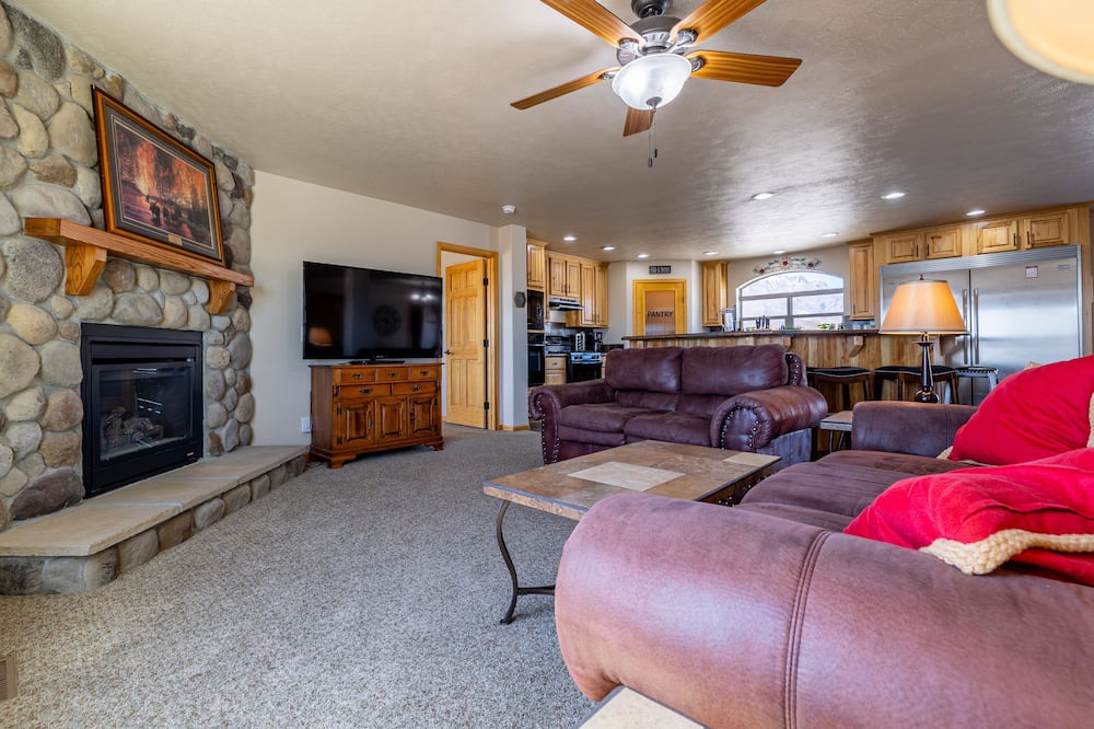 Photo of Others in Clark