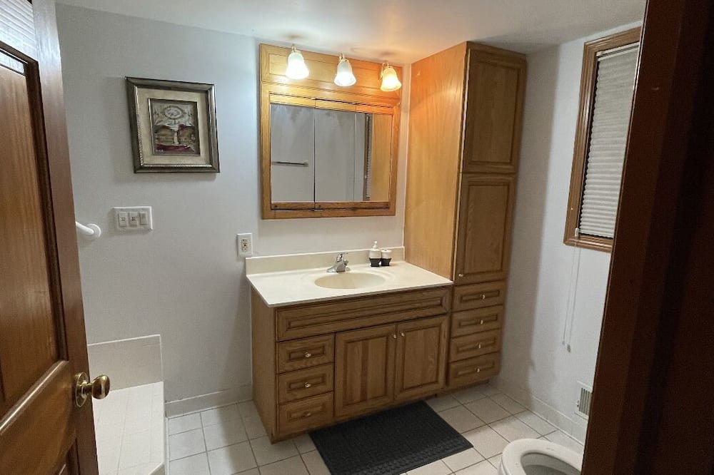 Photo of Bathroom in Clare