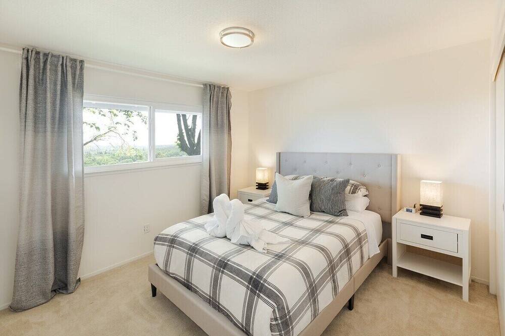 Photo of Bedroom in Loomis
