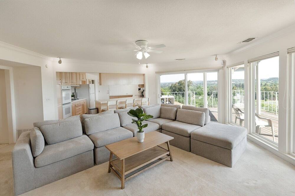 Photo of Livingroom in Loomis