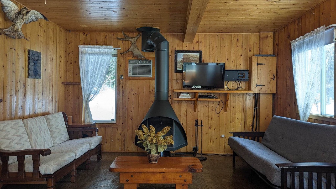 Photo of Livingroom in Saint-Leon-de-Standon