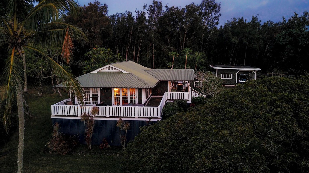 Photo of Others in Hawi