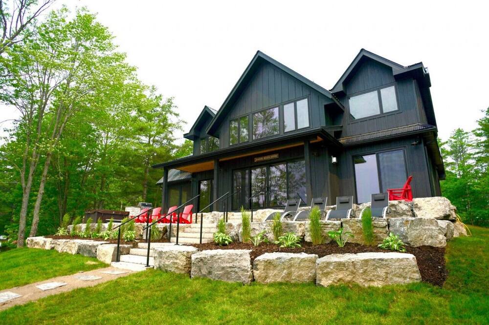 Photo of Others in Gravenhurst