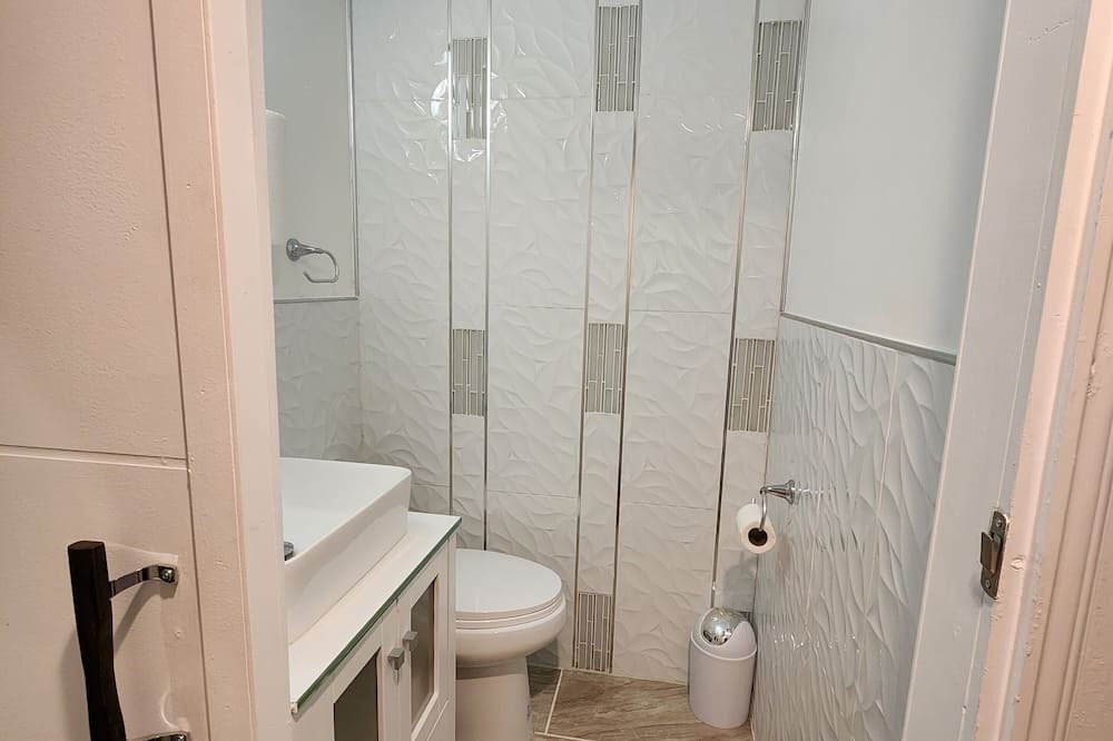 Photo of Bathroom in Mitchell