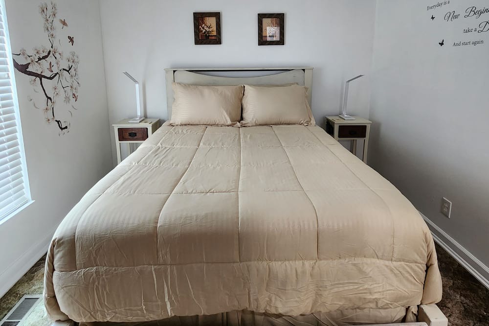 Photo of Bedroom in Mitchell