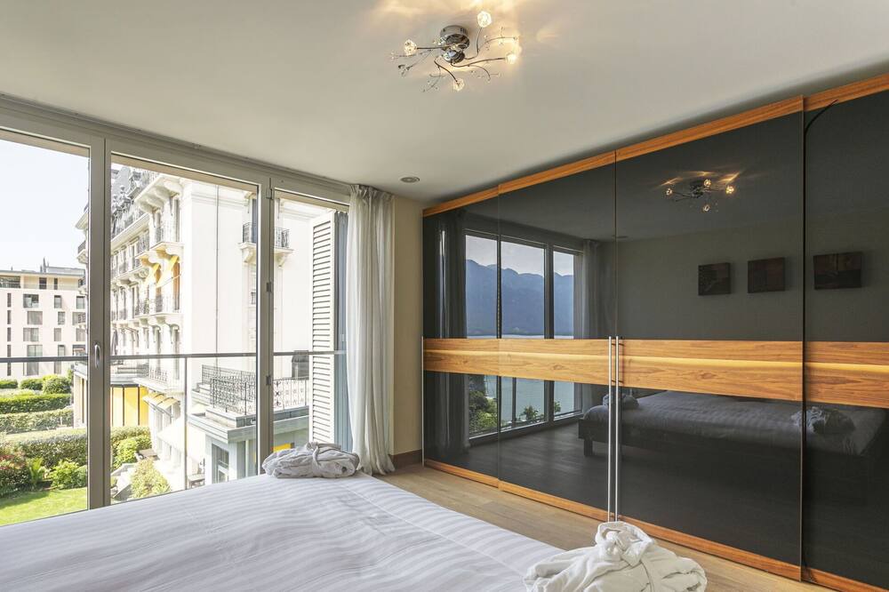 Photo of Others in Montreux