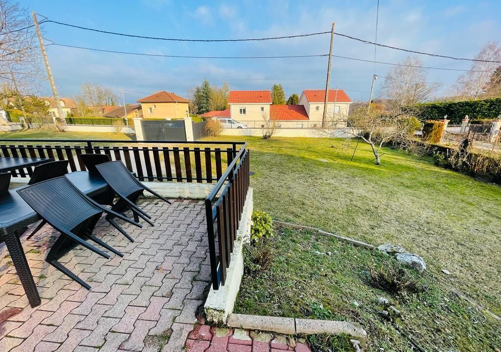 Photo of Outdoor in Vezeronce-Curtin