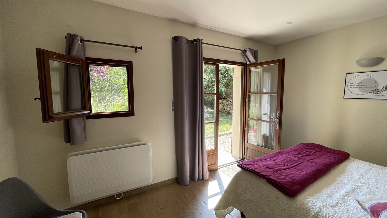 Photo of Bedroom in Saint-Loup-Geanges