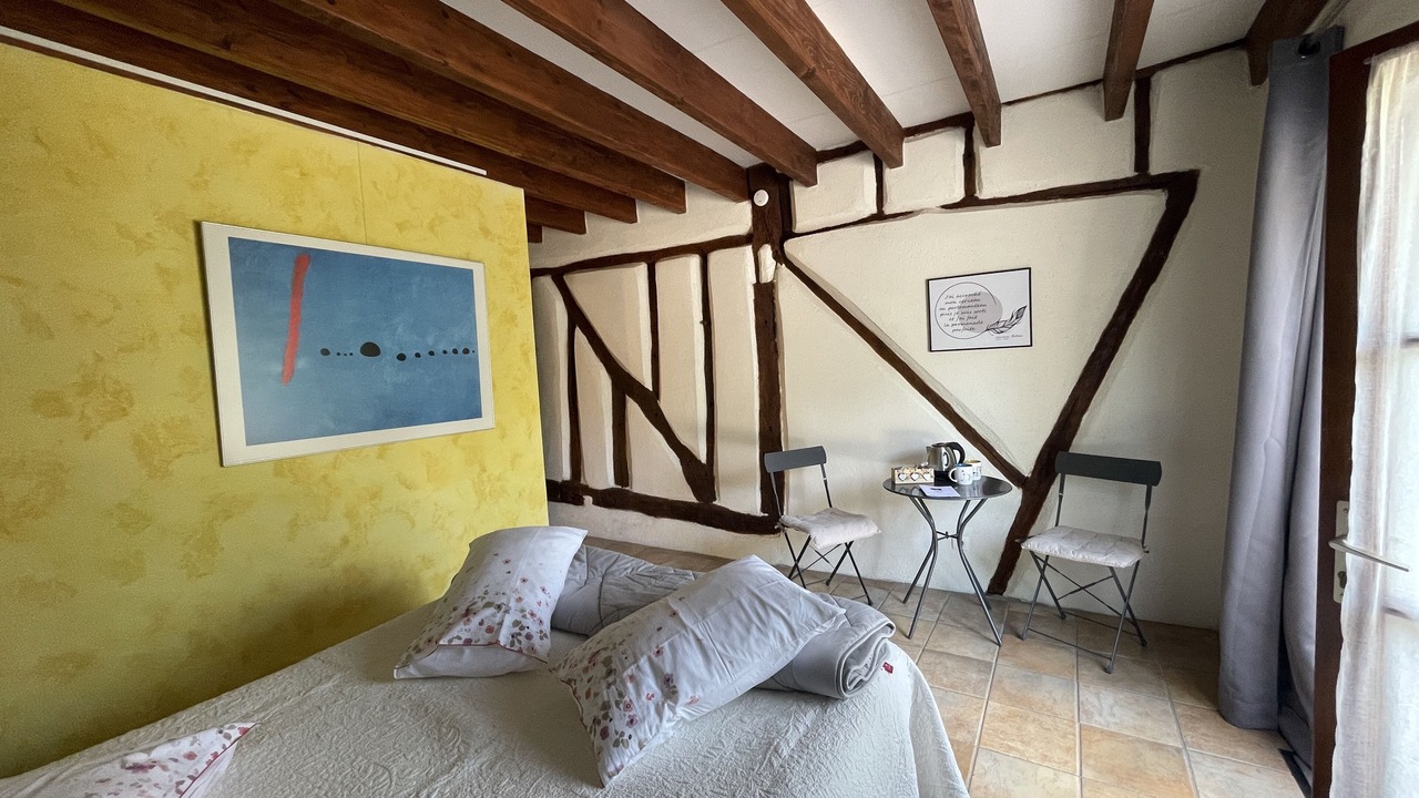 Photo of Bedroom in Saint-Loup-Geanges