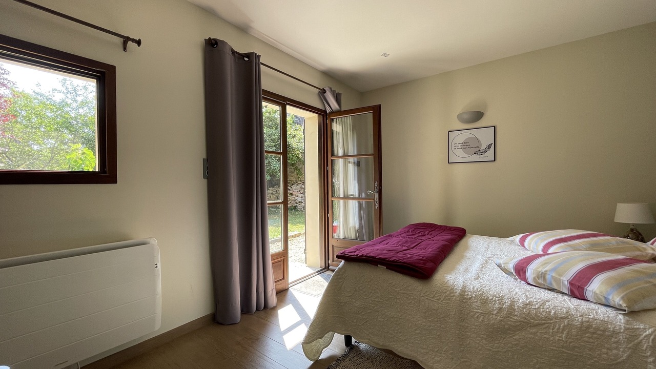 Photo of Bedroom in Saint-Loup-Geanges