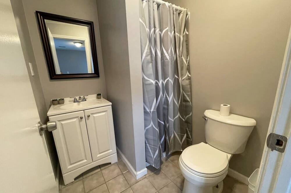 Photo of Bathroom in Taylor