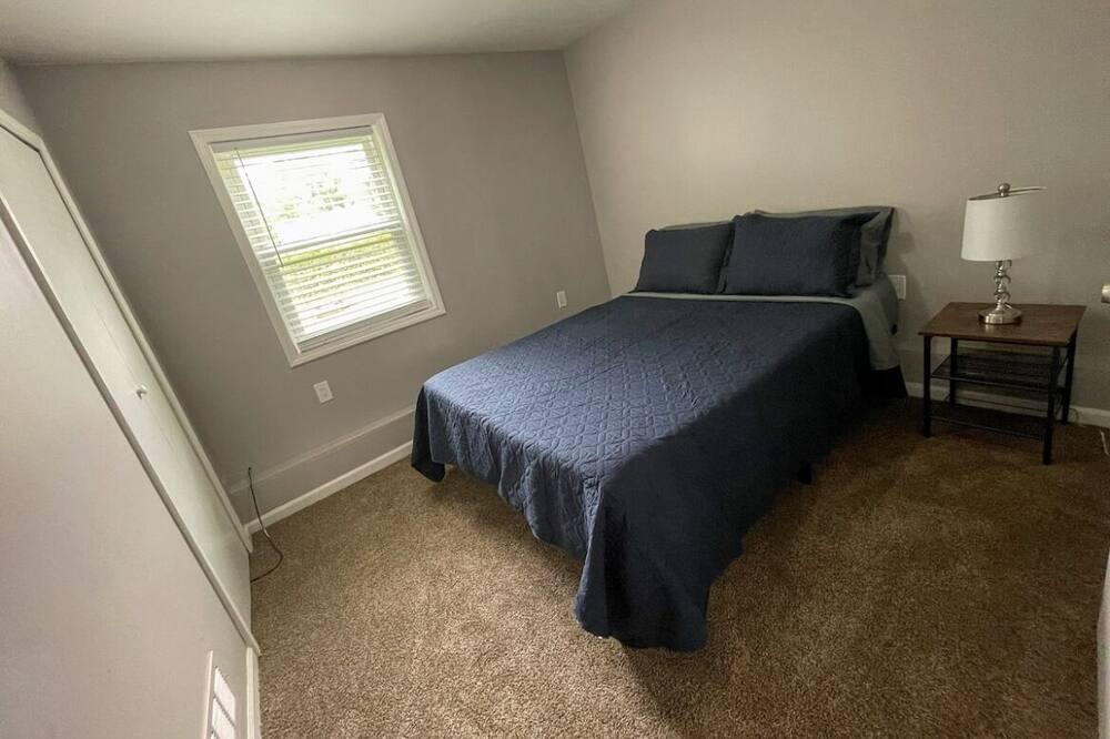 Photo of Bedroom in Taylor