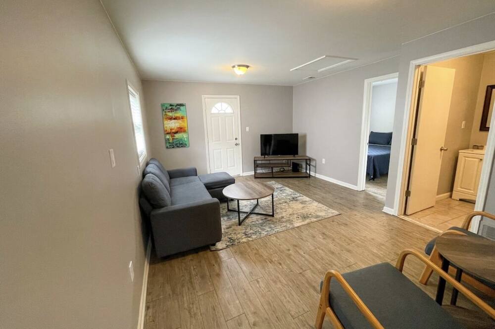 Photo of Livingroom in Taylor