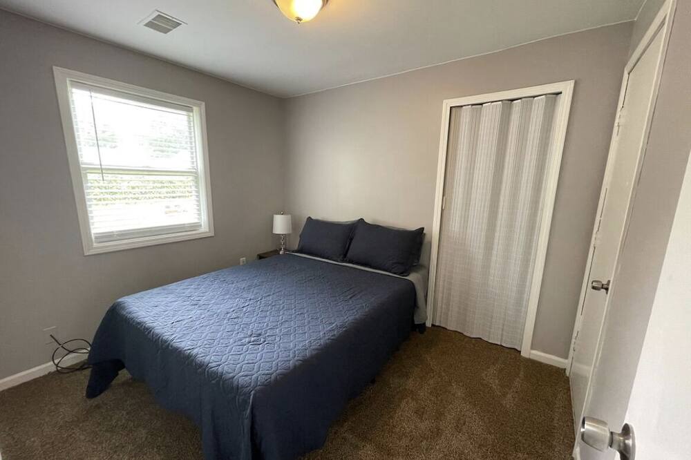 Photo of Bedroom in Taylor