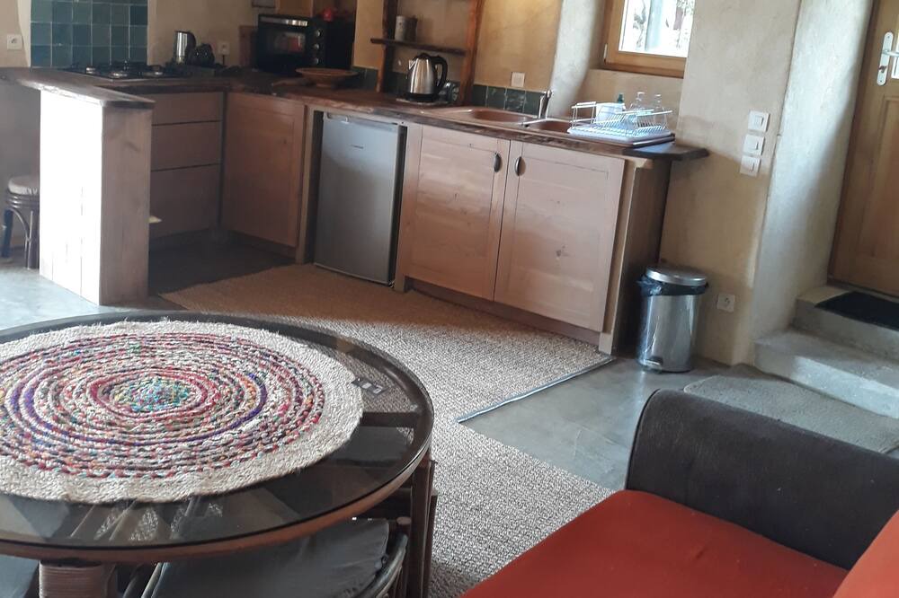 Photo of Kitchen in Saint-Fortunat-sur-Eyrieux