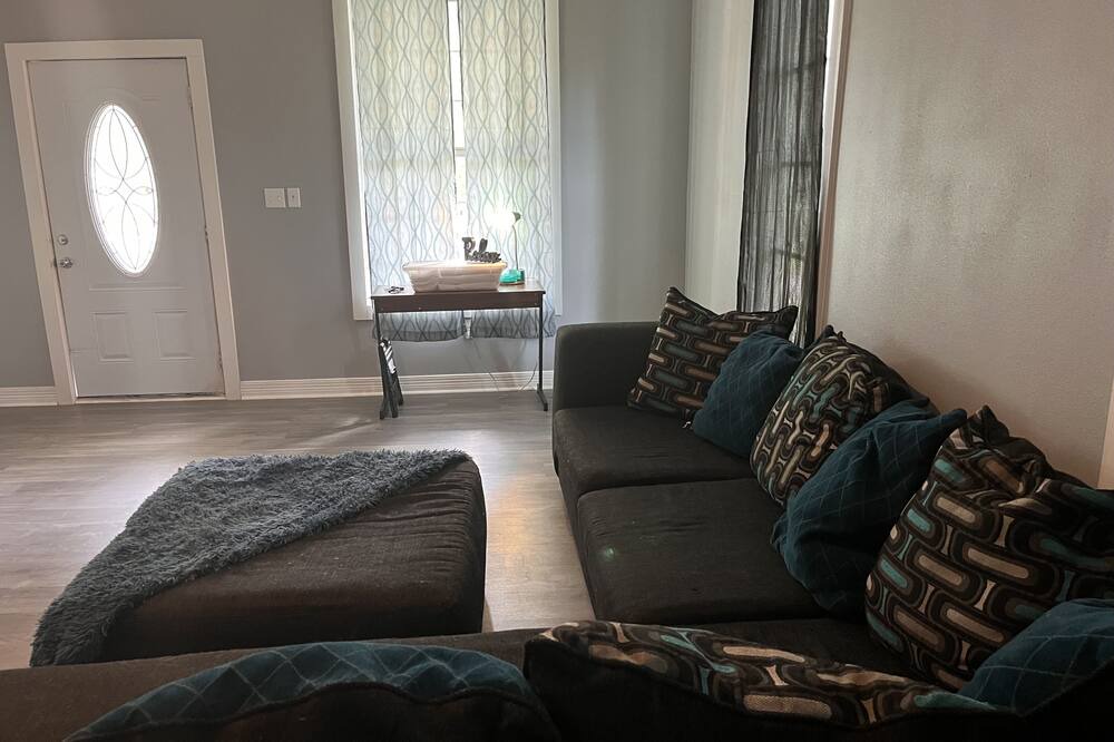 Photo of Livingroom in Fairfield Historic District