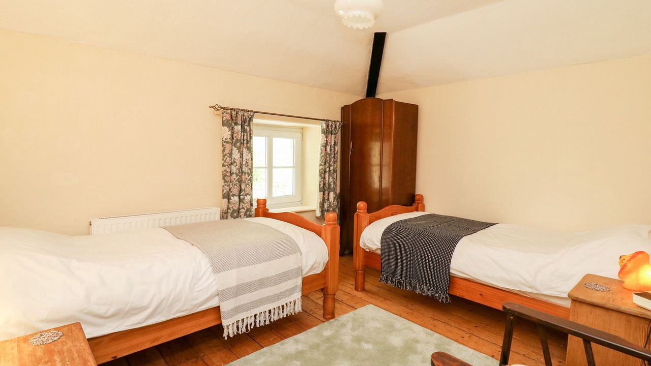 Photo of Others in Knighton