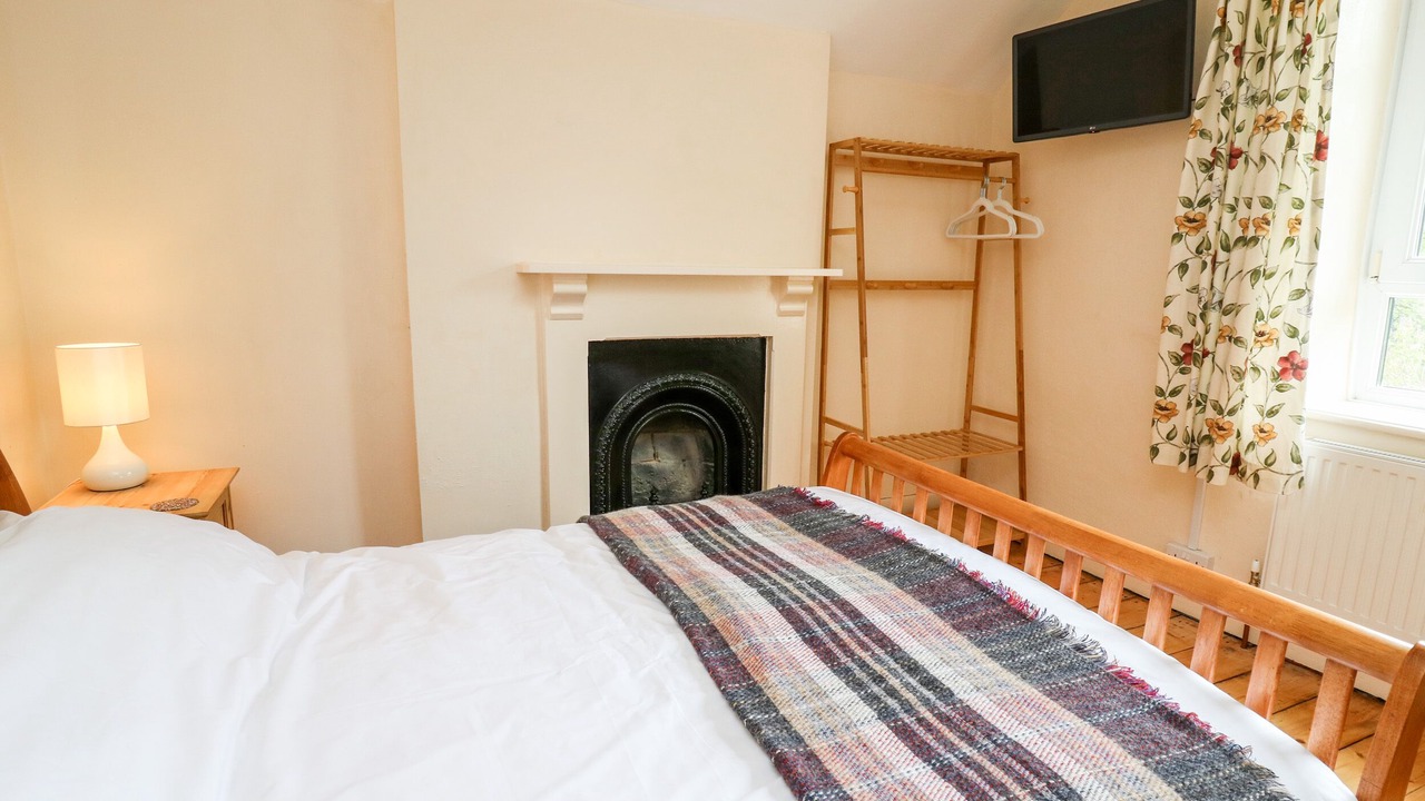 Photo of Others in Knighton