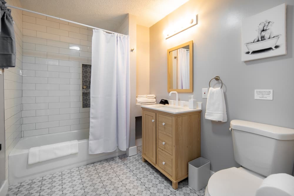 Photo of Bathroom in Central Falls