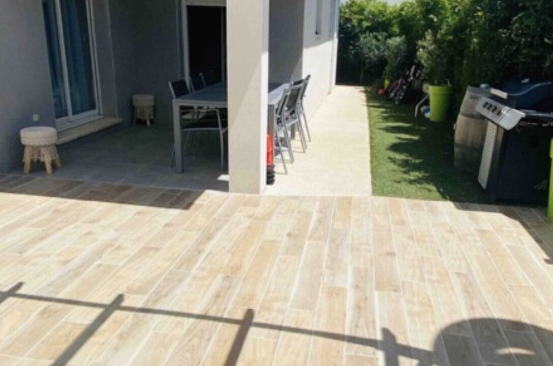 Photo of Patio Balcony in Saint-Aunes