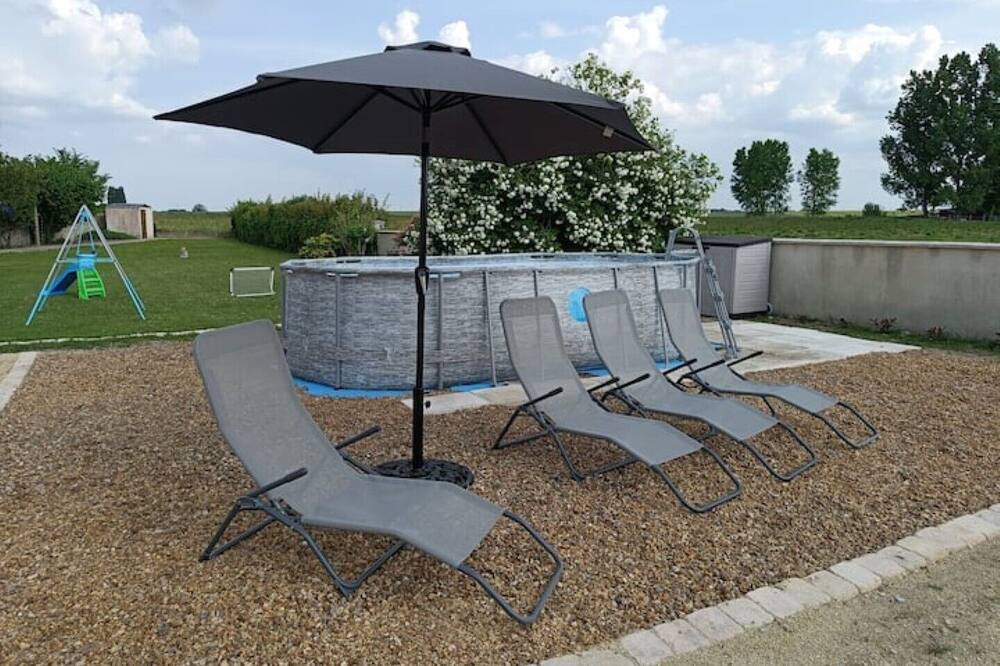 Photo of Outdoor in Noyant-Villages