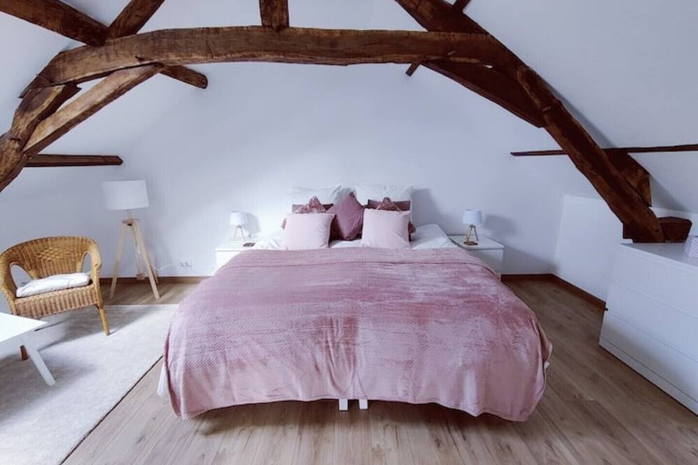 Photo of Bedroom in Noyant-Villages