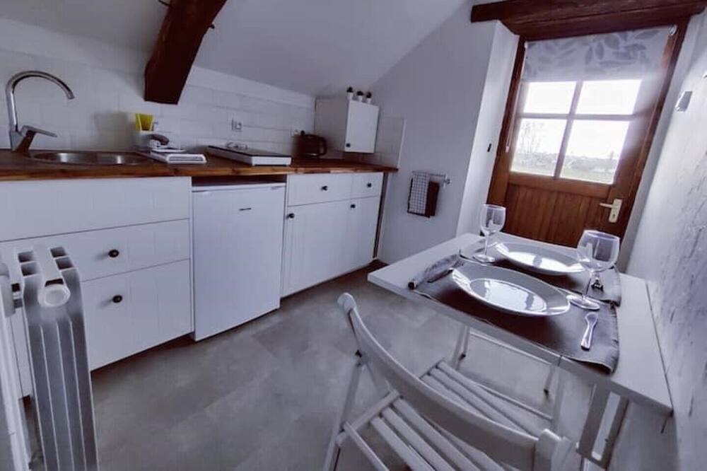Photo of Kitchen in Noyant-Villages