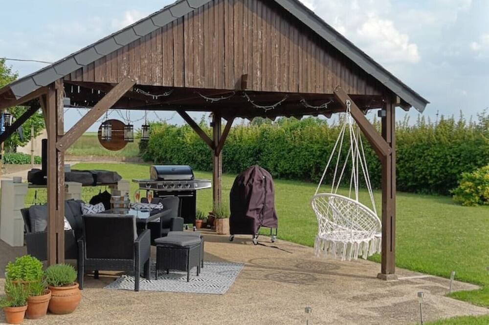 Photo of Outdoor in Noyant-Villages