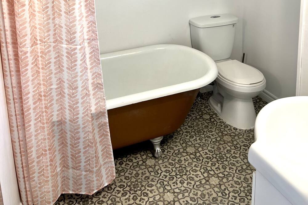 Photo of Bathroom in Port Stanley