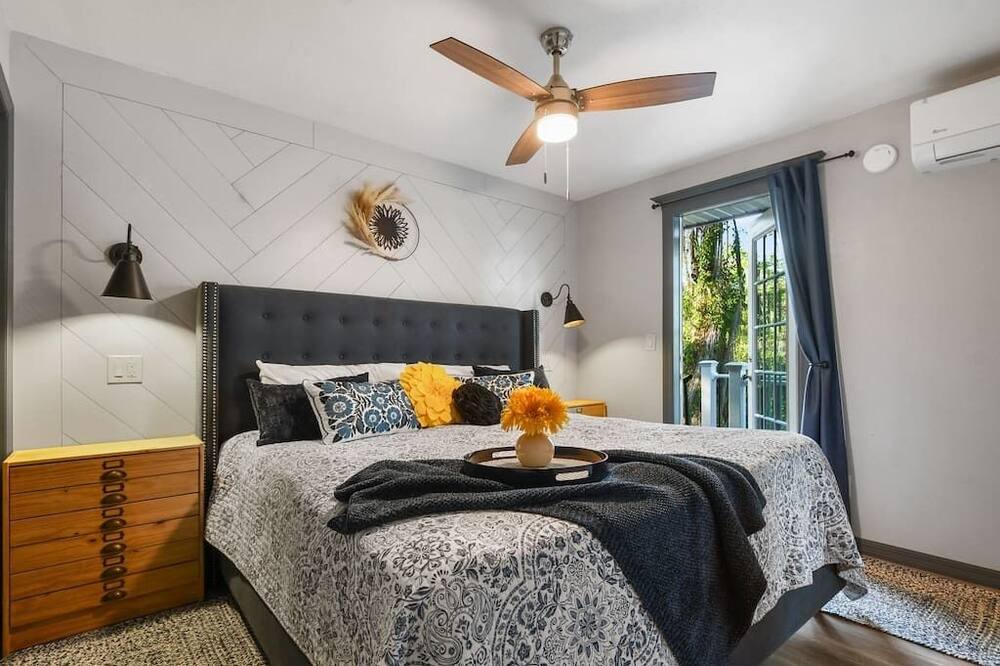 Photo of Others in Conway