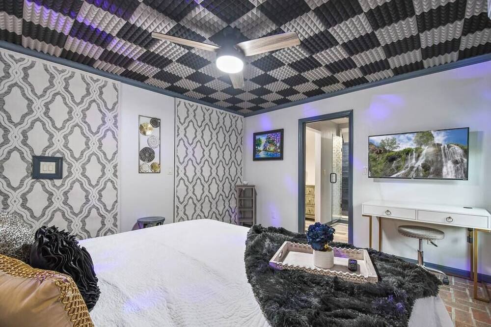 Photo of Others in Conway