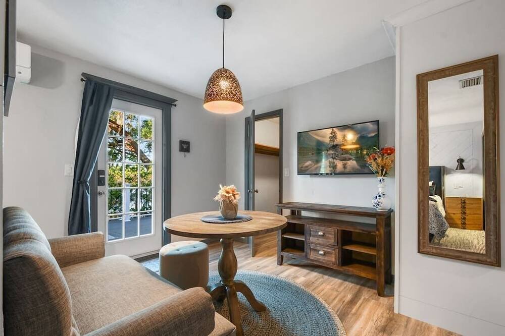 Photo of Others in Conway