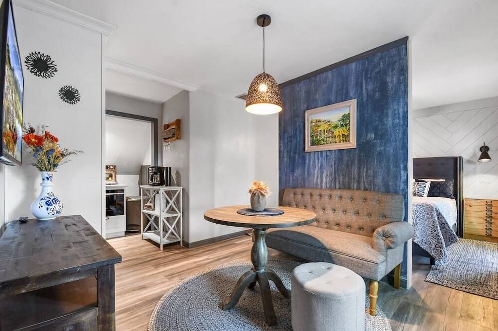 Photo of Others in Conway