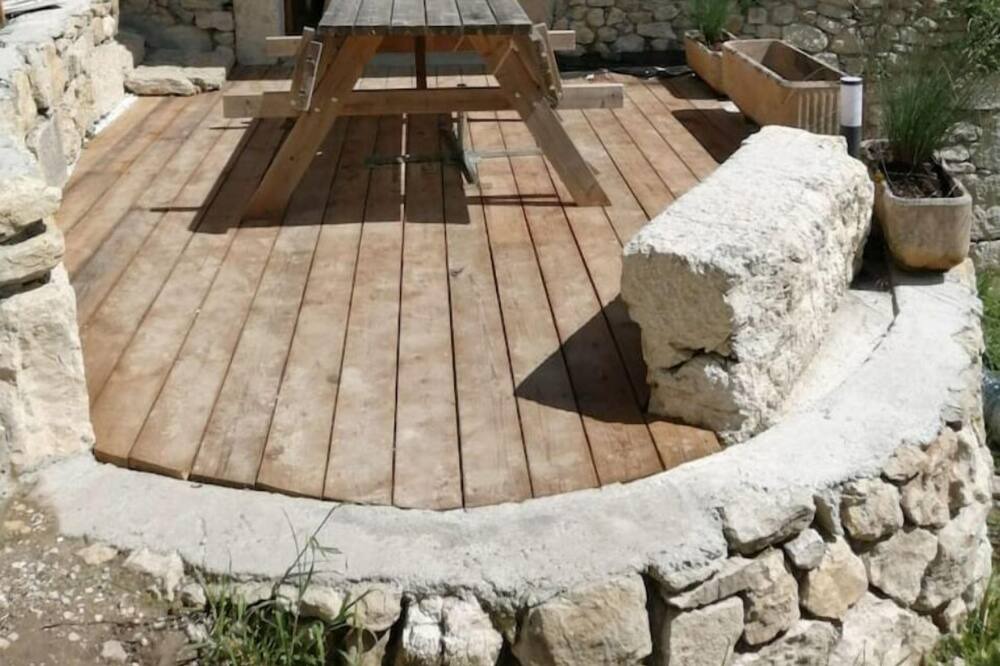 Photo of Patio Balcony in Culoz