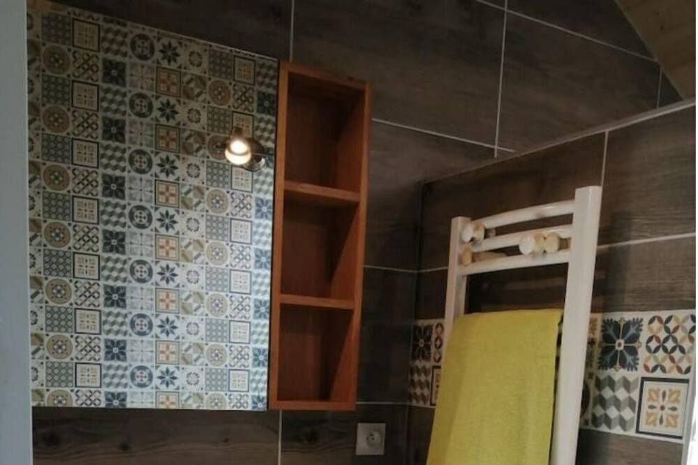 Photo of Bathroom in Culoz