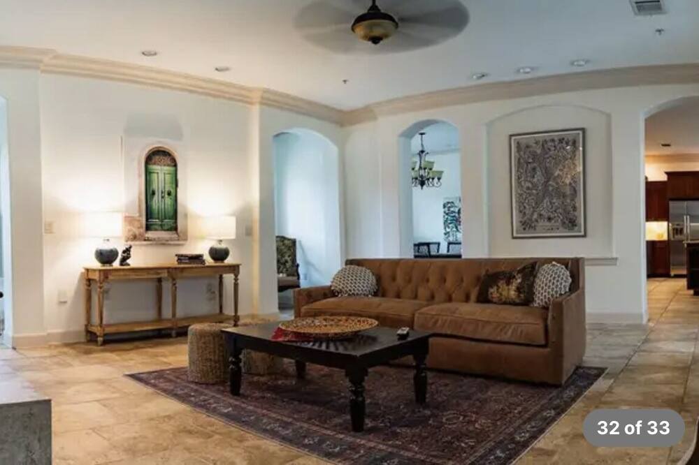 Photo of Livingroom in Sunnyvale