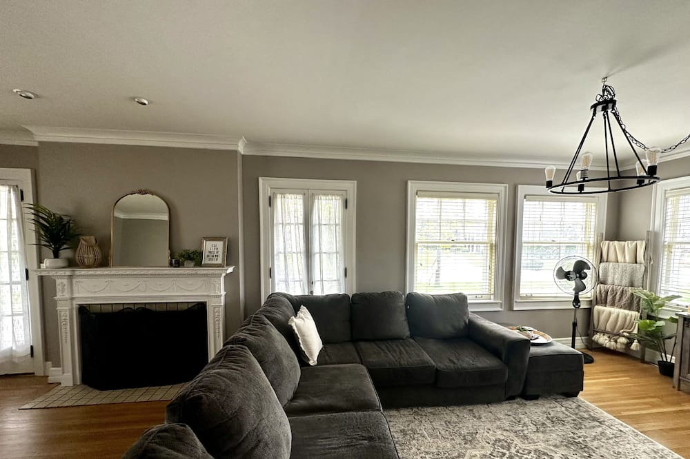 Photo of Livingroom in Owosso