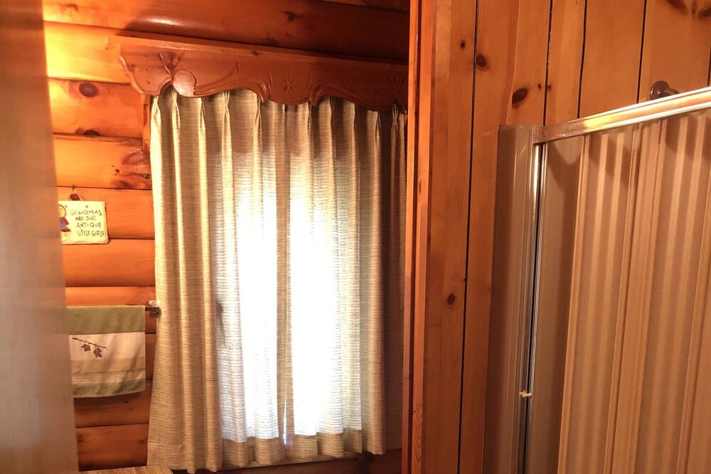 Photo of Bathroom in Schroon Lake