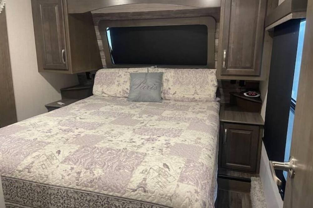 Photo of Bedroom in Gravois Mills