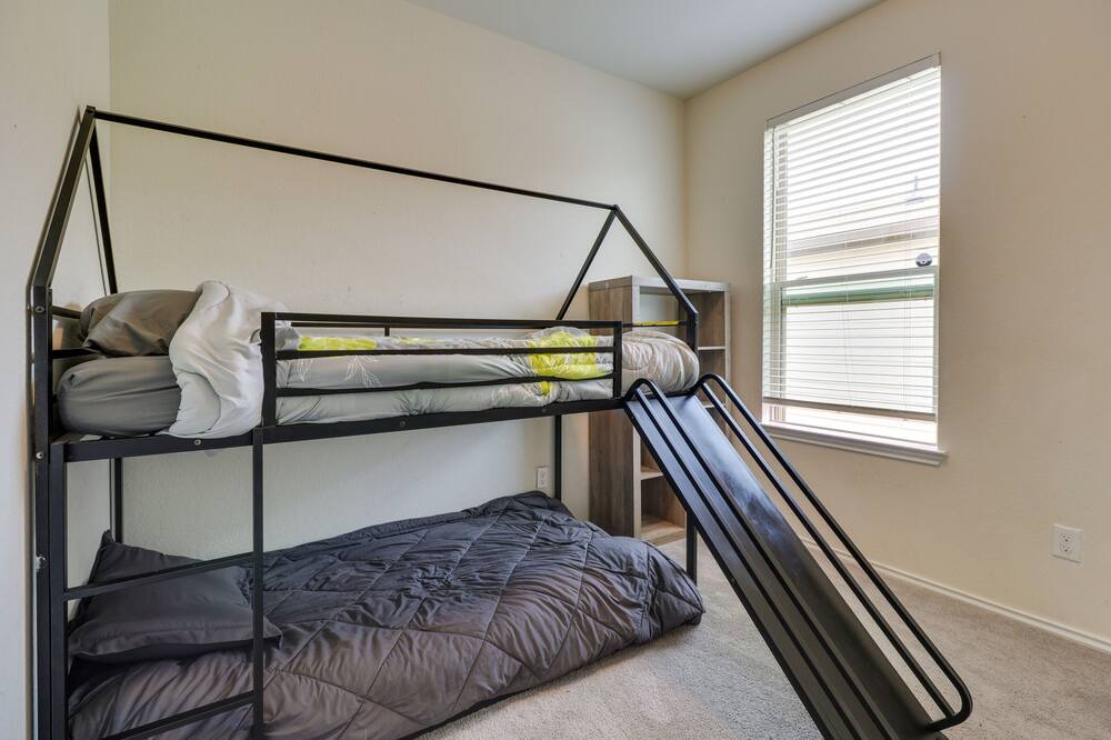 Photo of Bedroom in Jarrell