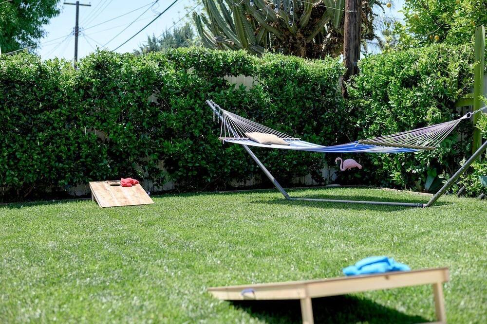 Photo of Others in Canoga Park
