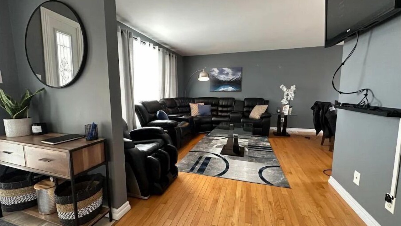Photo of Livingroom in Sudbury