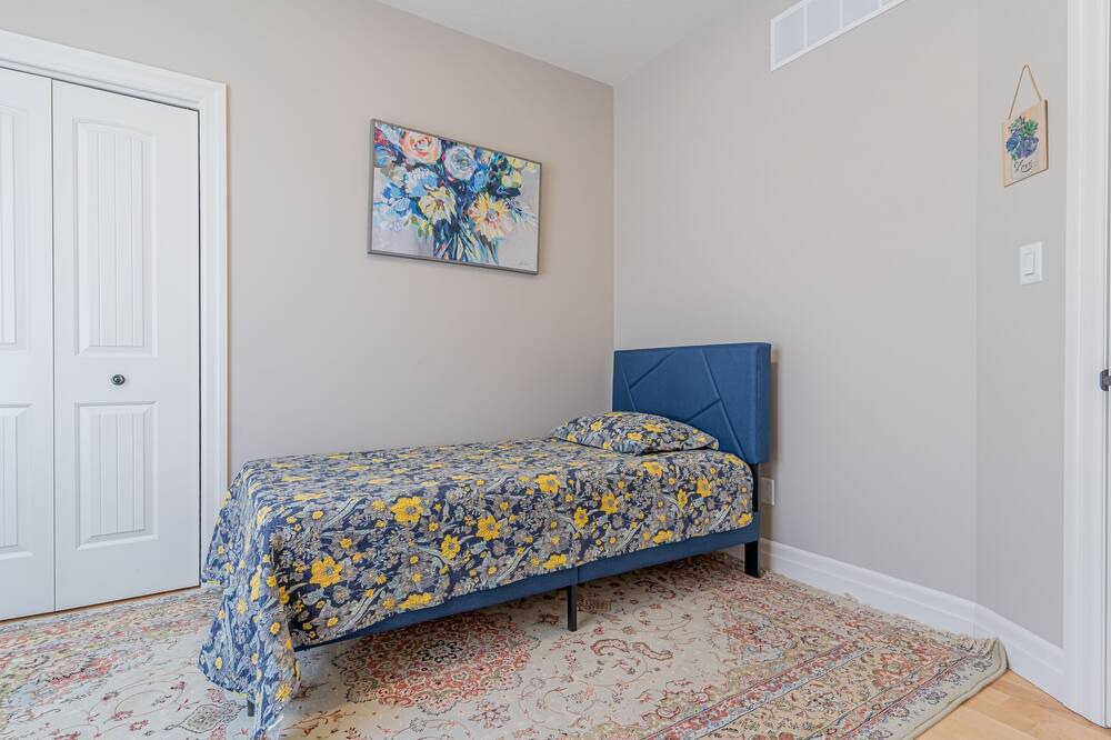 Photo of Bedroom in Trenton