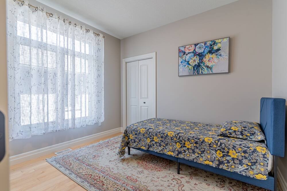 Photo of Bedroom in Trenton