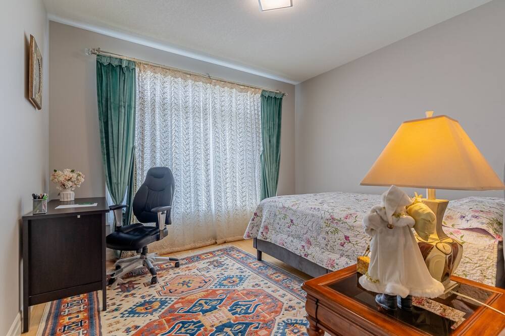 Photo of Bedroom in Trenton