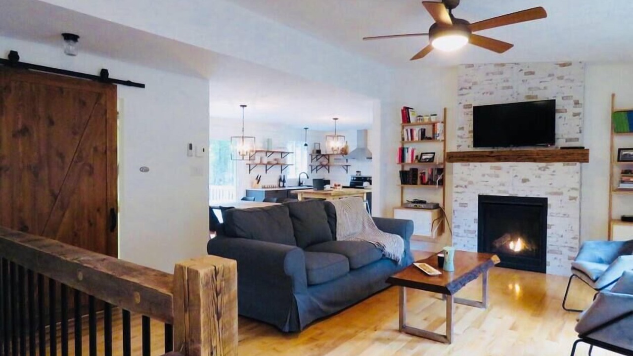 Photo of Livingroom in Lac-Brome
