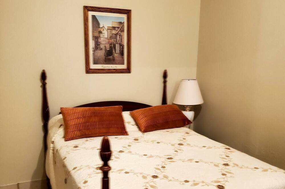 Photo of Bedroom in Quitman