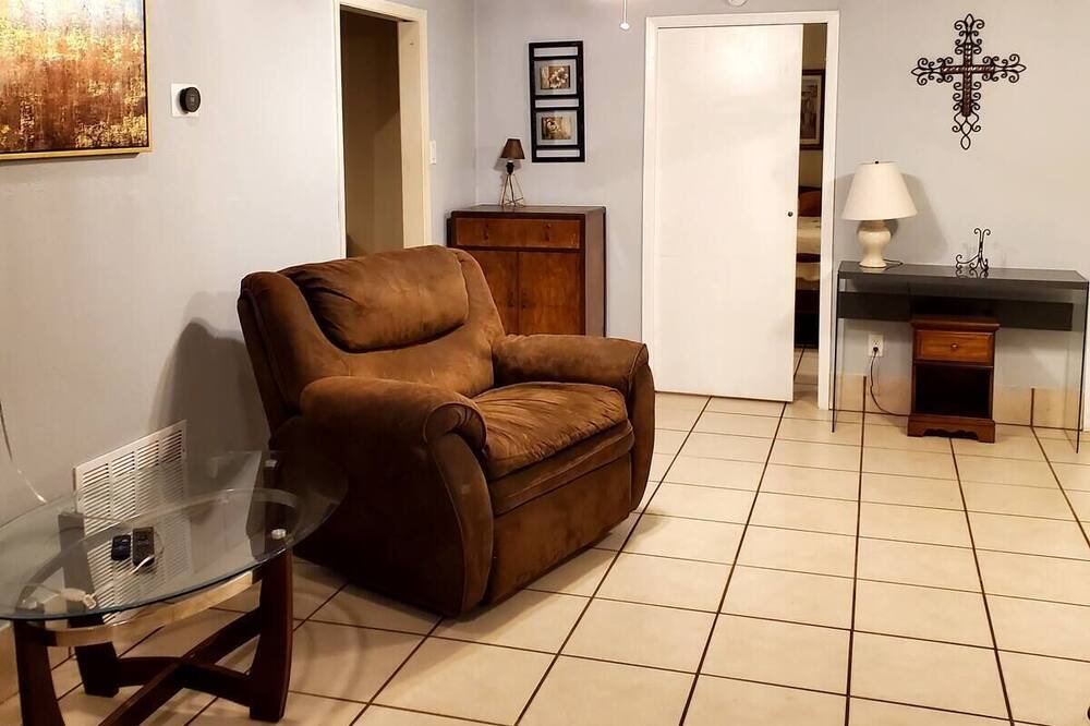 Photo of Livingroom in Quitman